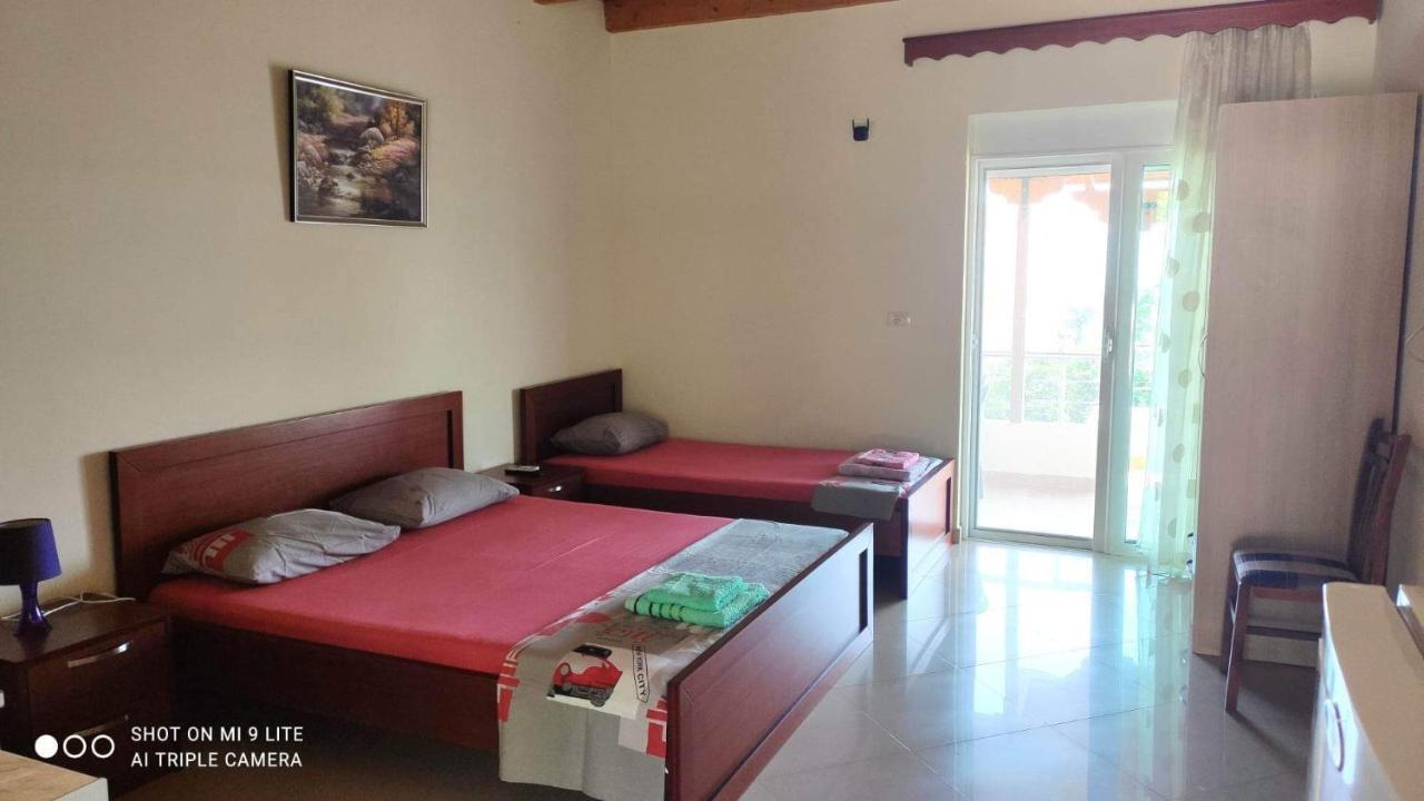 Vasil Rooms Lukove Exterior photo